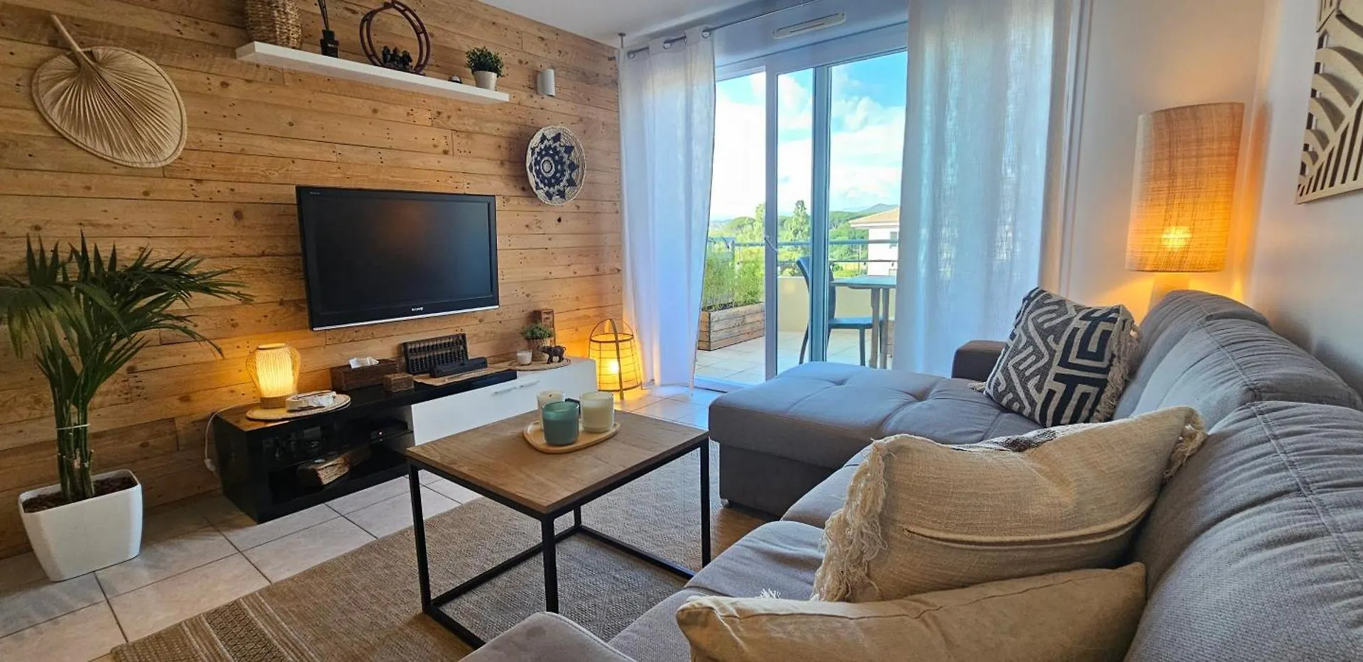 Appartement 2 Pieces Cosy Classe 3 Etoiles Climatise Frejus France